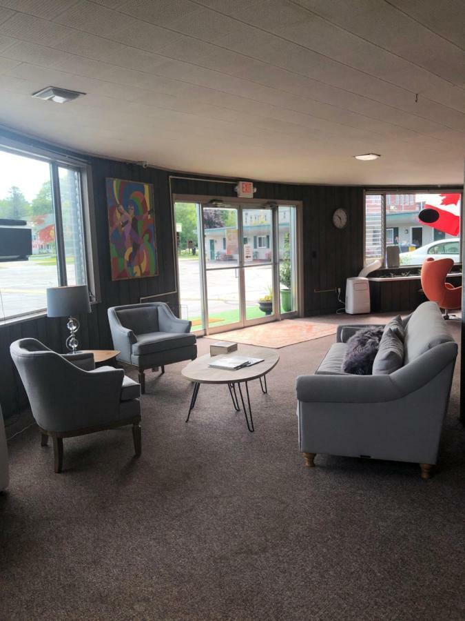 Lancaster Motor Inn Exterior photo